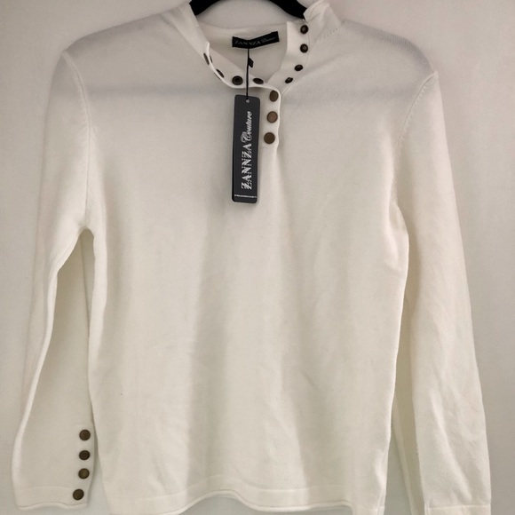 Sweater - Picture 1 of 2
